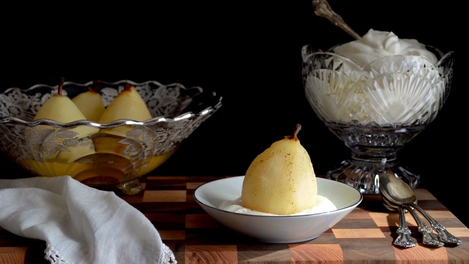 champagne poached pears
