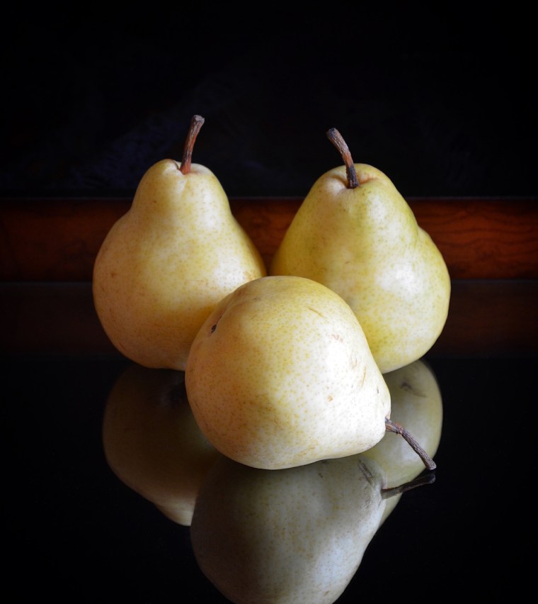 pears_still_life_rebecca_sherrow