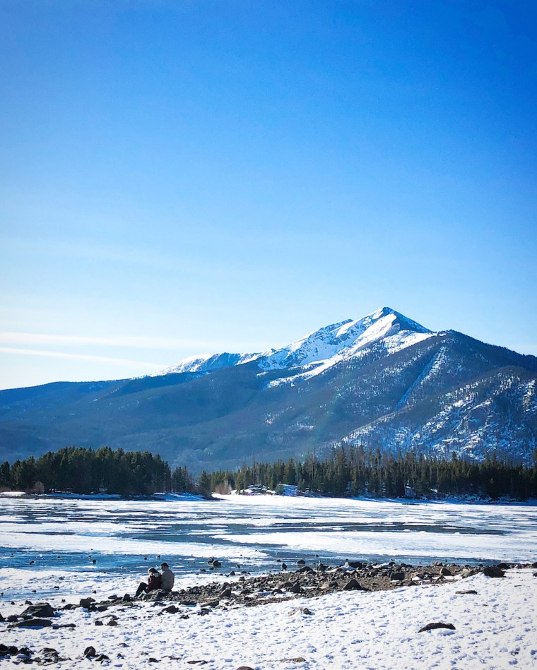lake_dillon_co_mountains