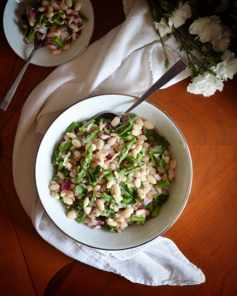 White Bean Salad with Asparagus
