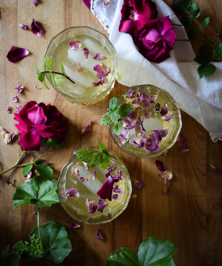 Green Tea and Rose Spritzer