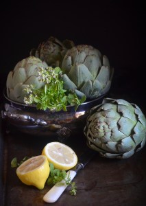 How to prepare artichokes.